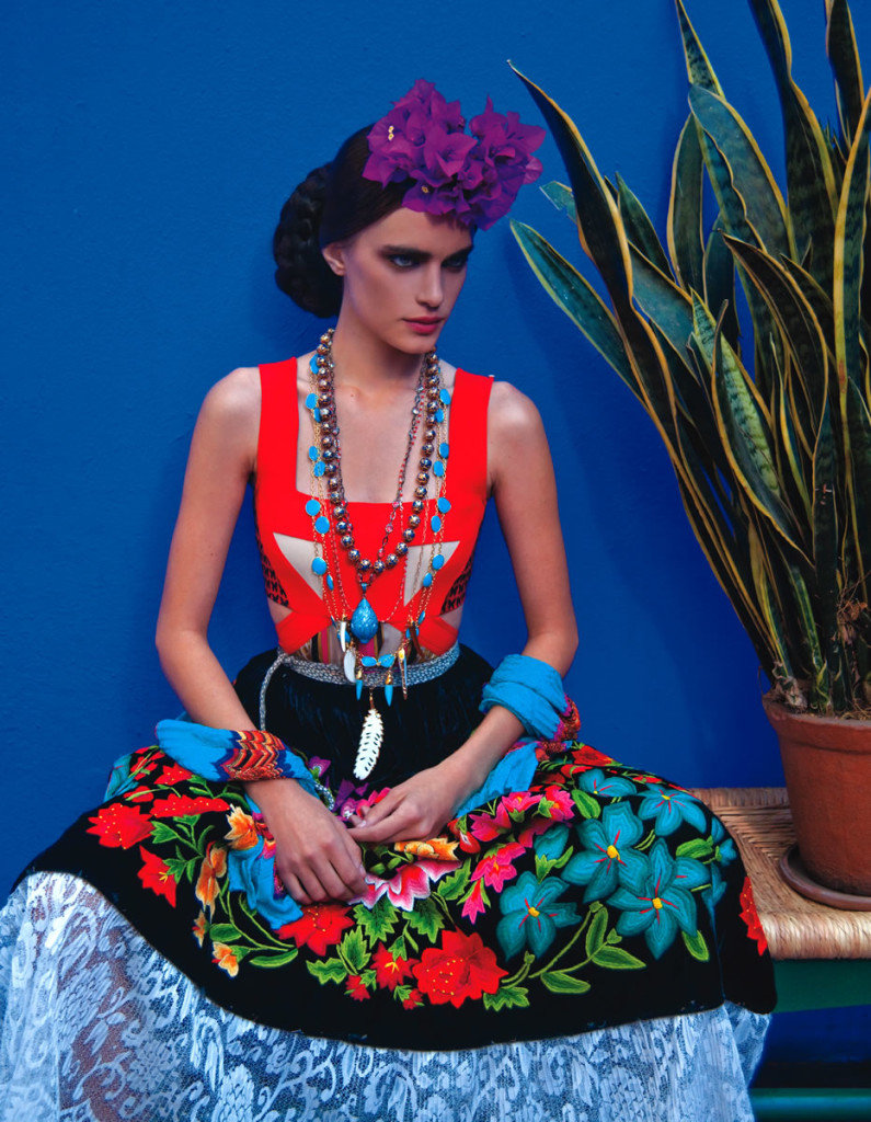frida_kahlo_vogue_latinoamerica_abril_2011_4