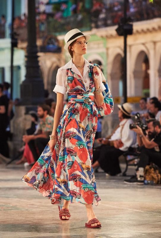 9263507_chanel-cuba-springsummer-2017-cruise-collection_t193e4d50